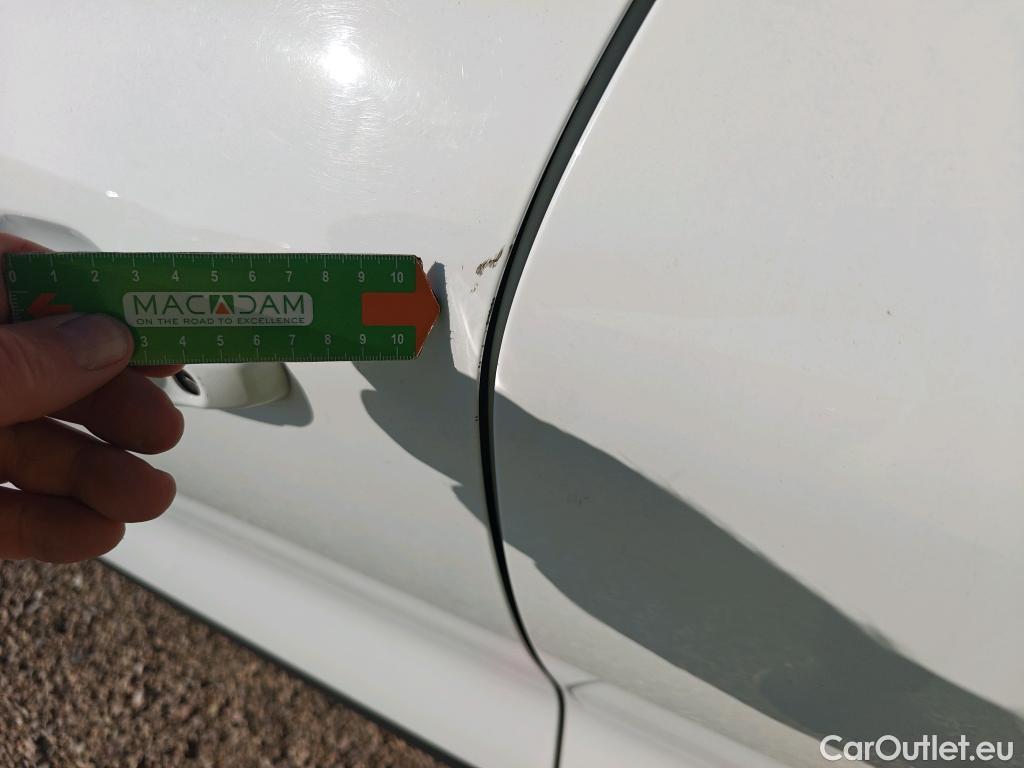  Ford  Kuga FORD  / 2019 / 5P / todoterreno Titanium 2.5 Duratec FHEV 140kW Auto #21