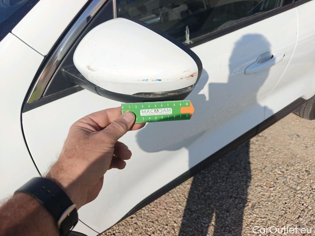  Ford  Kuga FORD  / 2019 / 5P / todoterreno Titanium 2.5 Duratec FHEV 140kW Auto #15