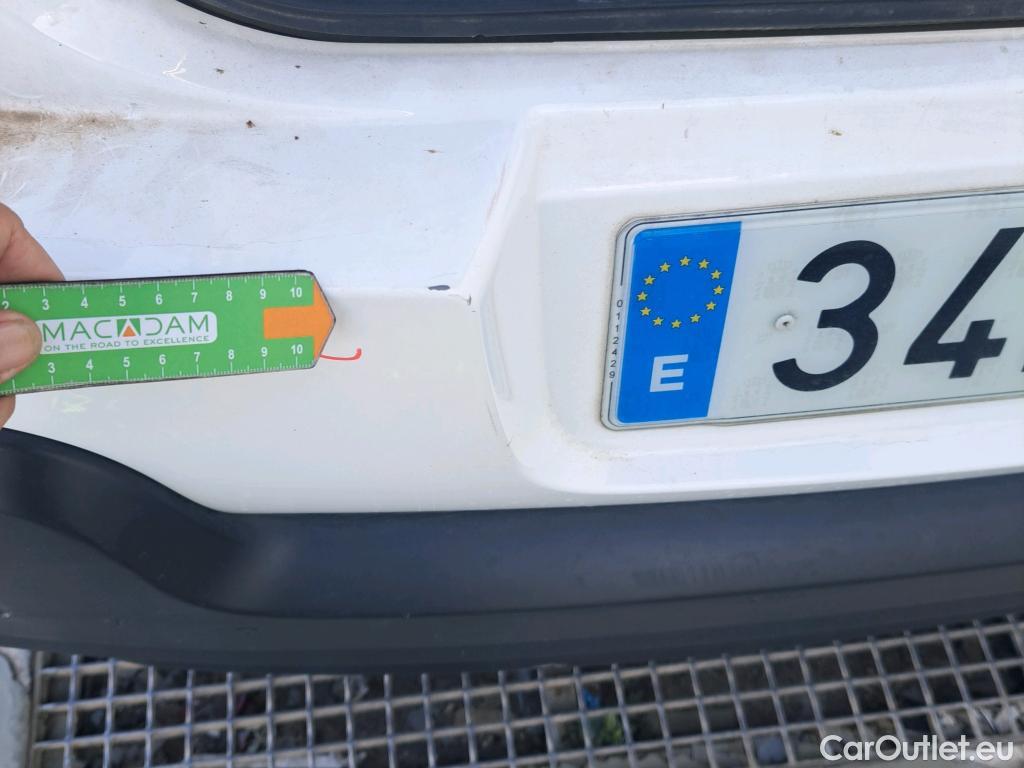  Citroen  C3 CITROEN  / 2016 / 5P / berlina con portón PureTech 60KW (83CV) FEEL #13