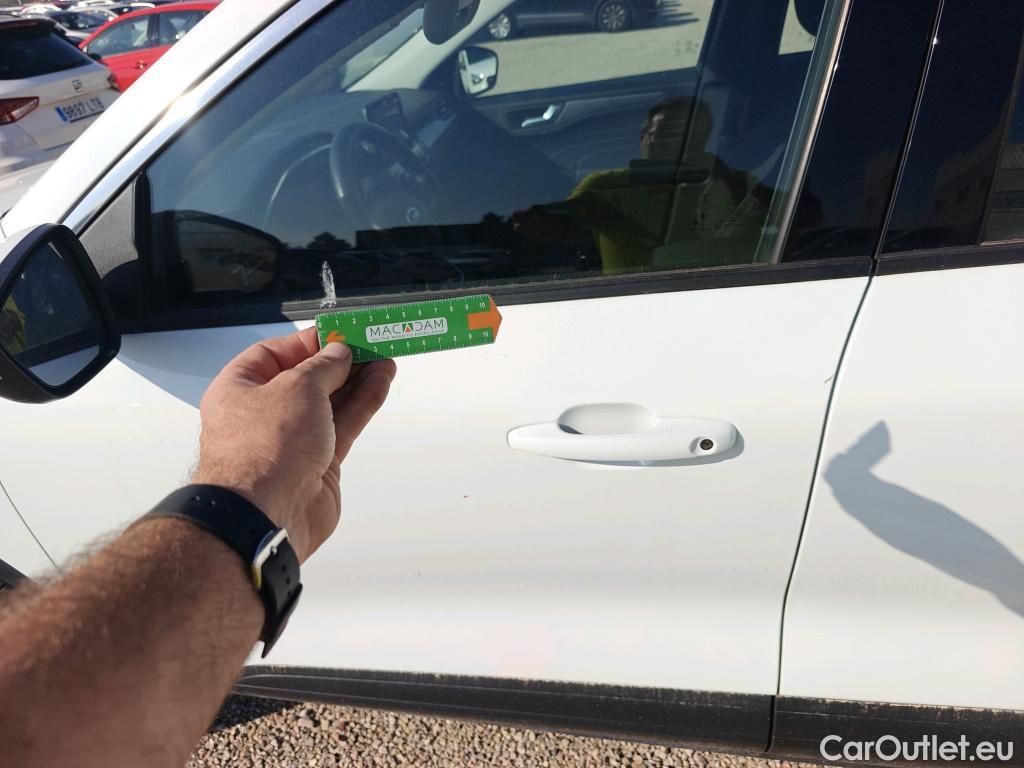  Ford  Kuga FORD  / 2019 / 5P / todoterreno Titanium 2.5 Duratec FHEV 140kW Auto #19