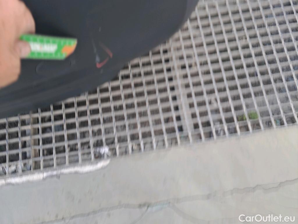  Citroen  C3 CITROEN  / 2016 / 5P / berlina con portón PureTech 60KW (83CV) FEEL #16