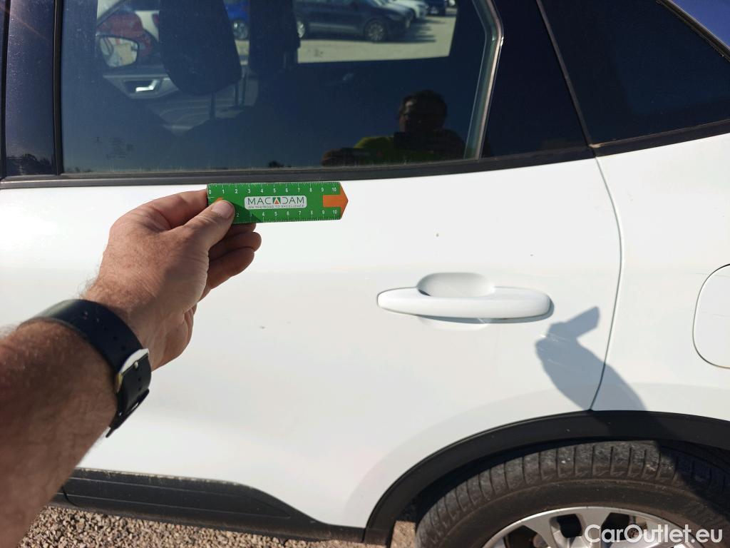  Ford  Kuga FORD  / 2019 / 5P / todoterreno Titanium 2.5 Duratec FHEV 140kW Auto #22