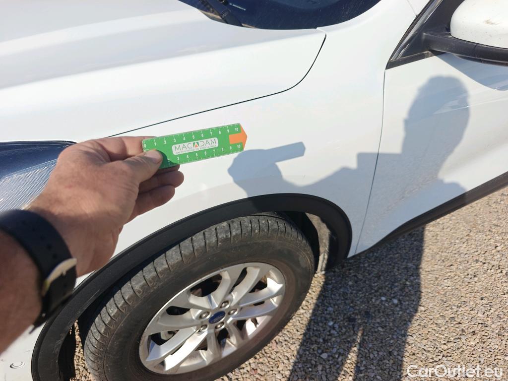  Ford  Kuga FORD  / 2019 / 5P / todoterreno Titanium 2.5 Duratec FHEV 140kW Auto #5