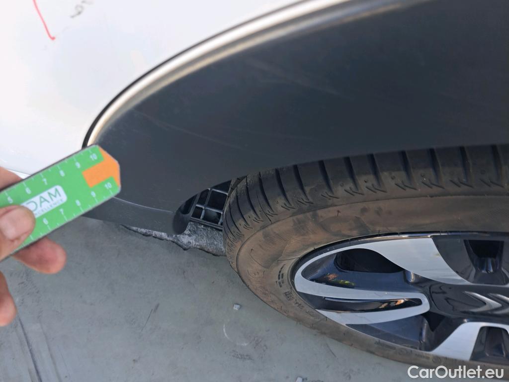  Citroen  C3 CITROEN  / 2016 / 5P / berlina con portón PureTech 60KW (83CV) FEEL #22