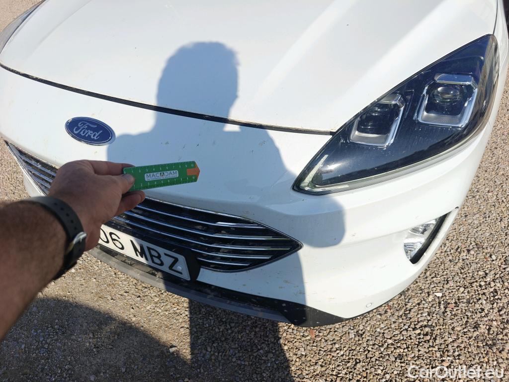  Ford  Kuga FORD  / 2019 / 5P / todoterreno Titanium 2.5 Duratec FHEV 140kW Auto #7