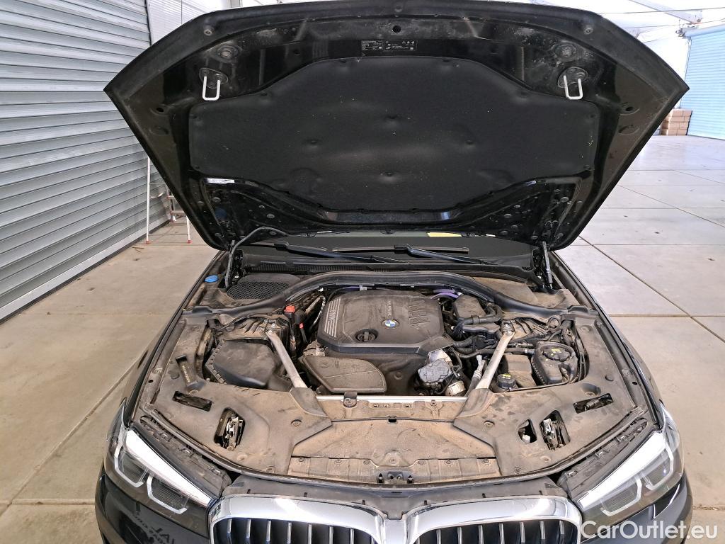 Bmw  Serie 5 Baureihe 5 Touring 520 d xDrive 2.0 140KW AT8 E6d #11