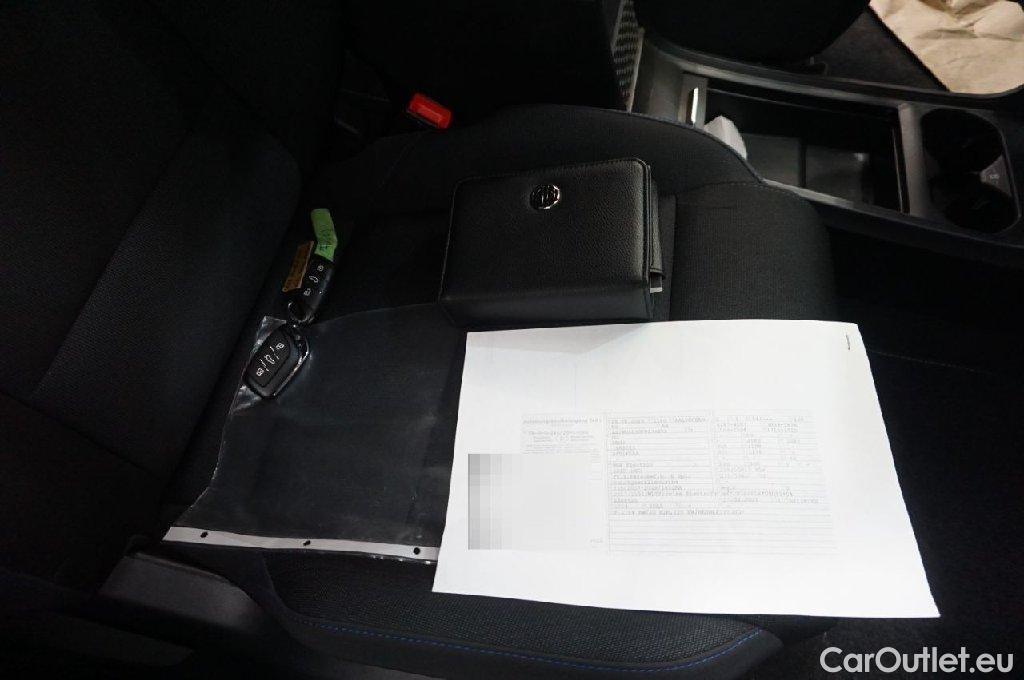 MG  EHS MG MG4 Standard 5d 125kW #13