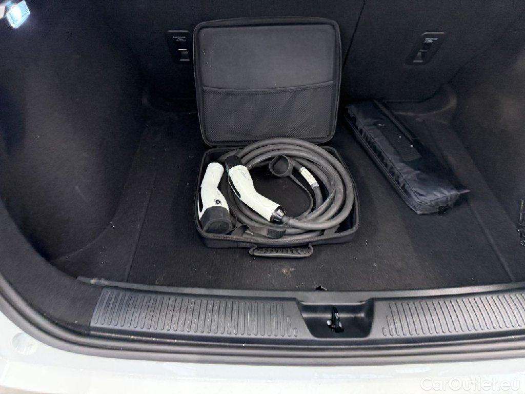 MG  EHS MG MG4 Standard 5d 125kW #19