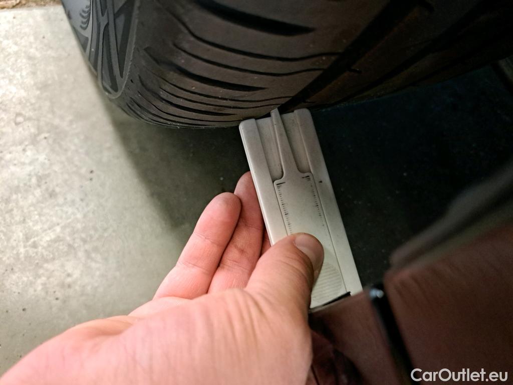 Bmw  Serie 5 Baureihe 5 Touring 520 d xDrive 2.0 140KW AT8 E6d #13