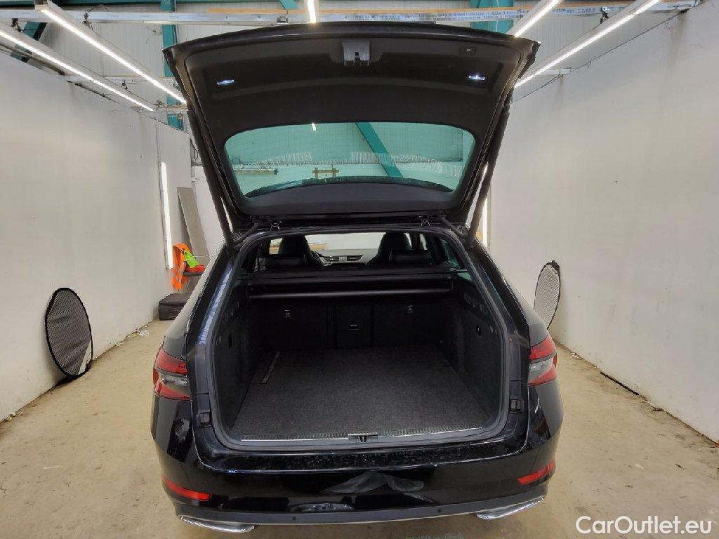 Skoda  Superb  Combi Sportline iV 1.4 TSI Hybrid 160KW AT6 E6d #22