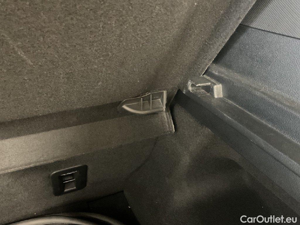 MG  4 MG MG Luxury 5d 150kW #19