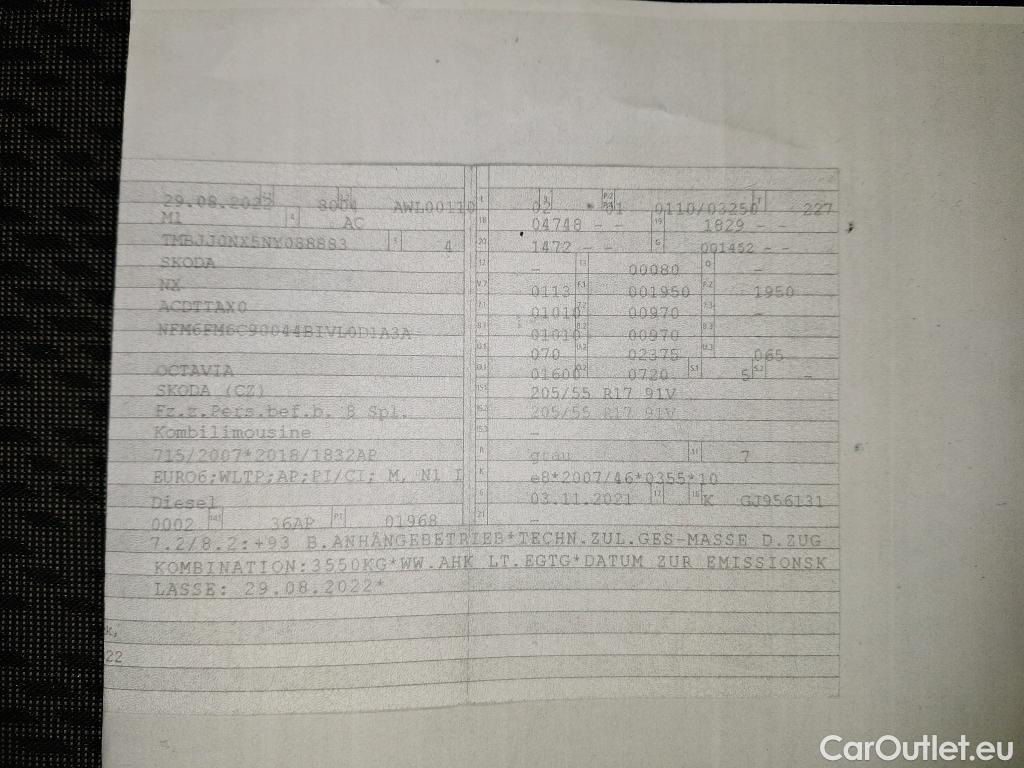 Skoda  Octavia  Combi Style 2.0 TDI 110KW MT6 E6d #8