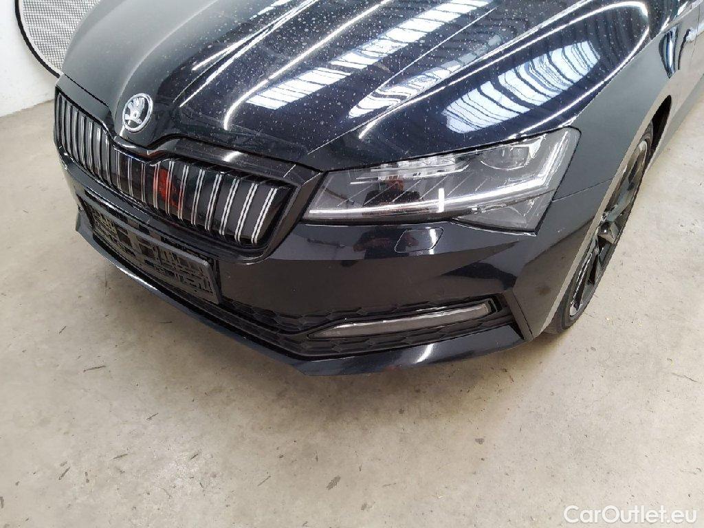 Skoda  Superb  Combi Sportline iV 1.4 TSI Hybrid 160KW AT6 E6d #46