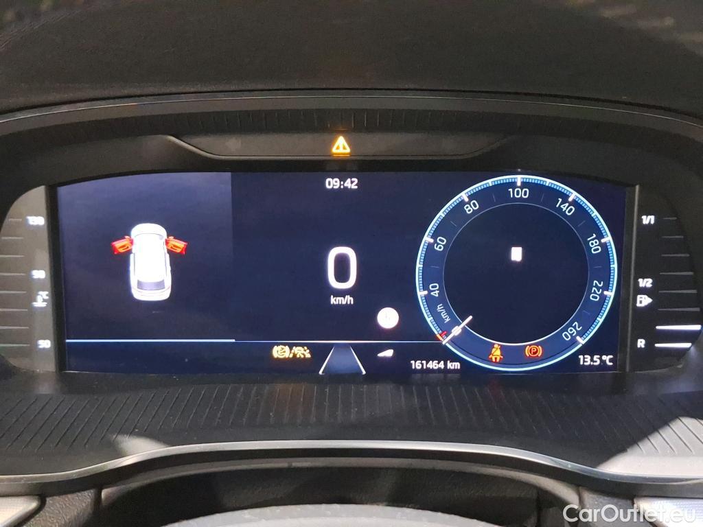 Skoda  Octavia  Combi Style 2.0 TDI 110KW MT6 E6d #5