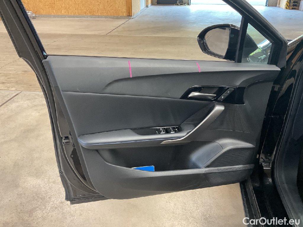 MG  4 MG MG Luxury 5d 150kW #33