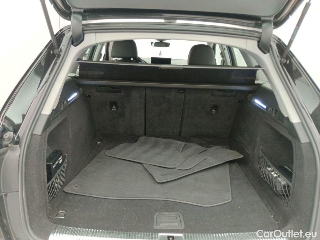 Audi  A4 AUDI  AVANT DIESEL - 2020 40 TDi 204hp Quattro Advanced S tronic 5d #12