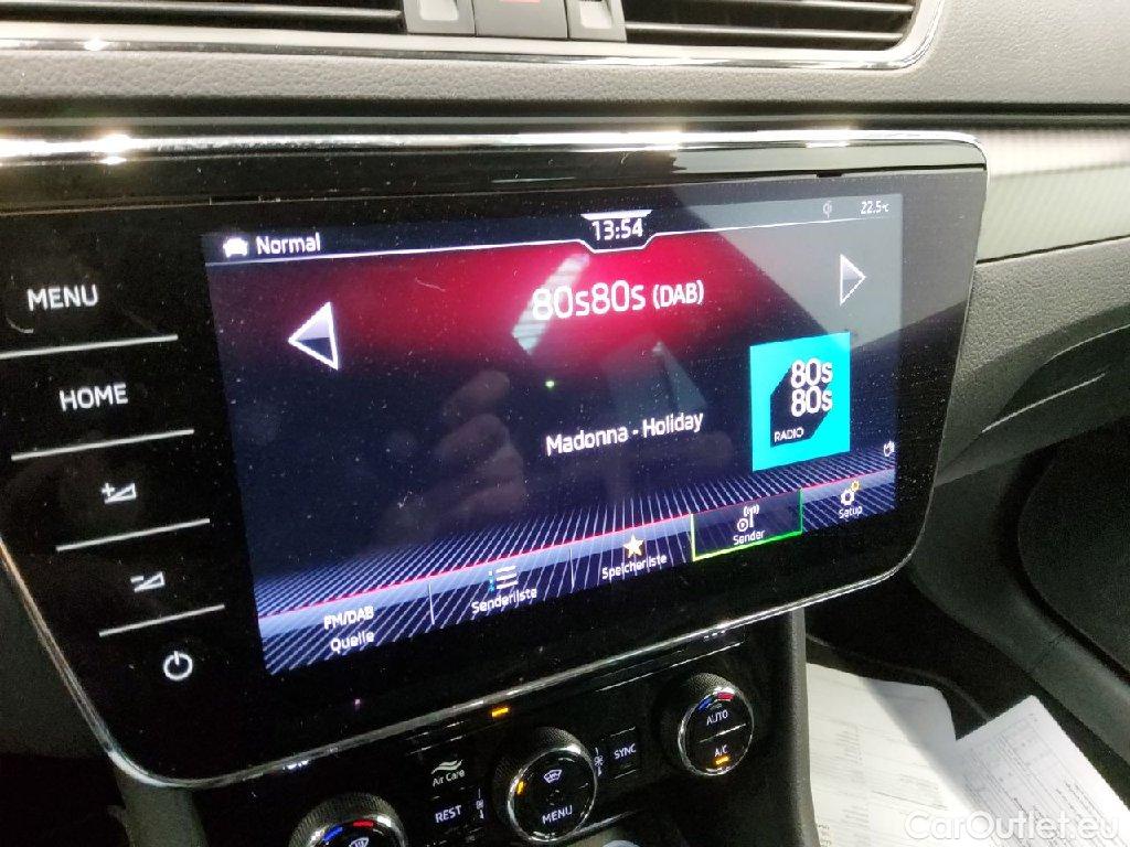 Skoda  Superb  Combi Sportline iV 1.4 TSI Hybrid 160KW AT6 E6d #25