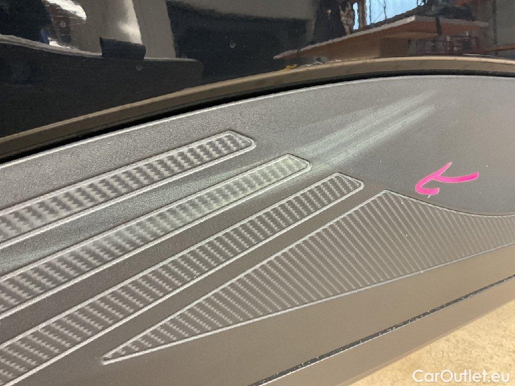 MG  4 MG MG Luxury 5d 150kW #48