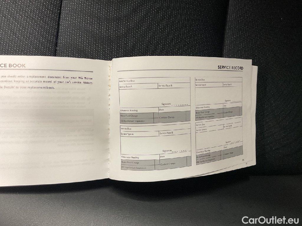 MG  4 MG MG Luxury 5d 150kW #60