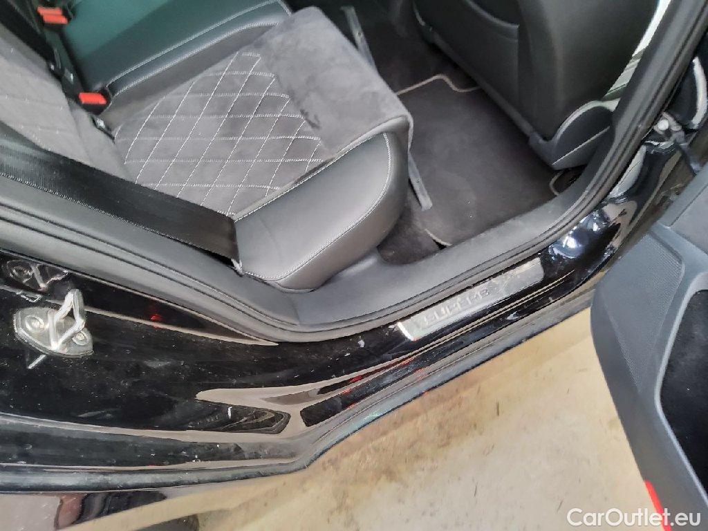 Skoda  Superb  Combi Sportline iV 1.4 TSI Hybrid 160KW AT6 E6d #127