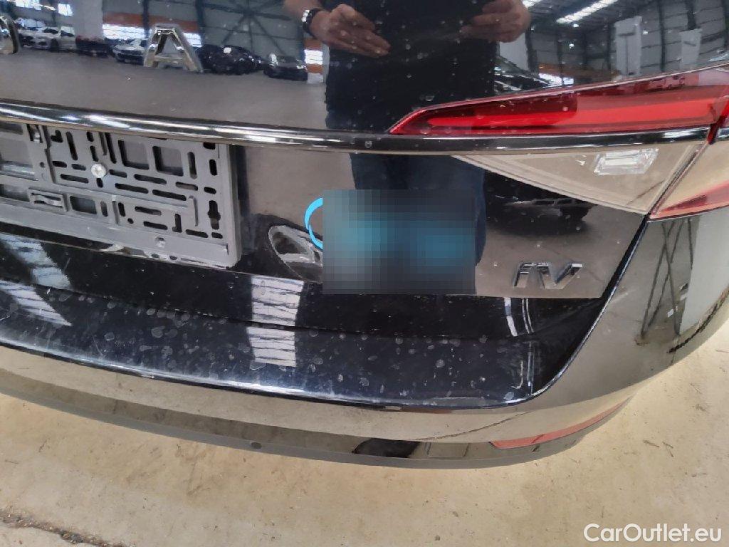 Skoda  Superb  Combi Sportline iV 1.4 TSI Hybrid 160KW AT6 E6d #110