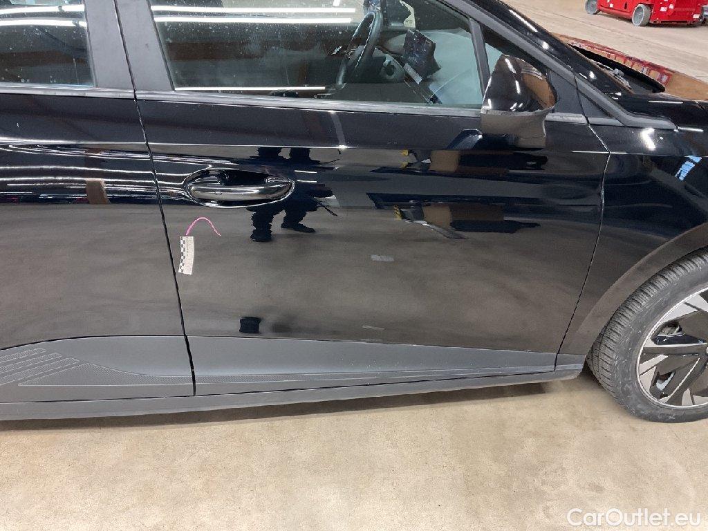 MG  4 MG MG Standard 5d 125kW #47