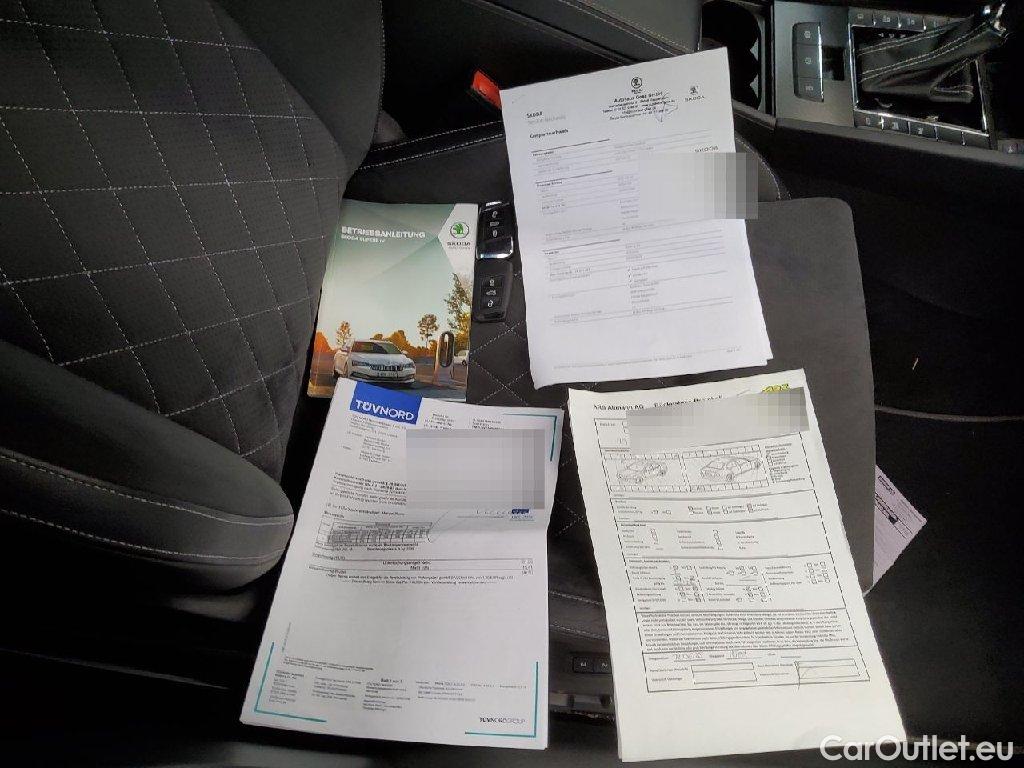 Skoda  Superb  Combi Sportline iV 1.4 TSI Hybrid 160KW AT6 E6d #27