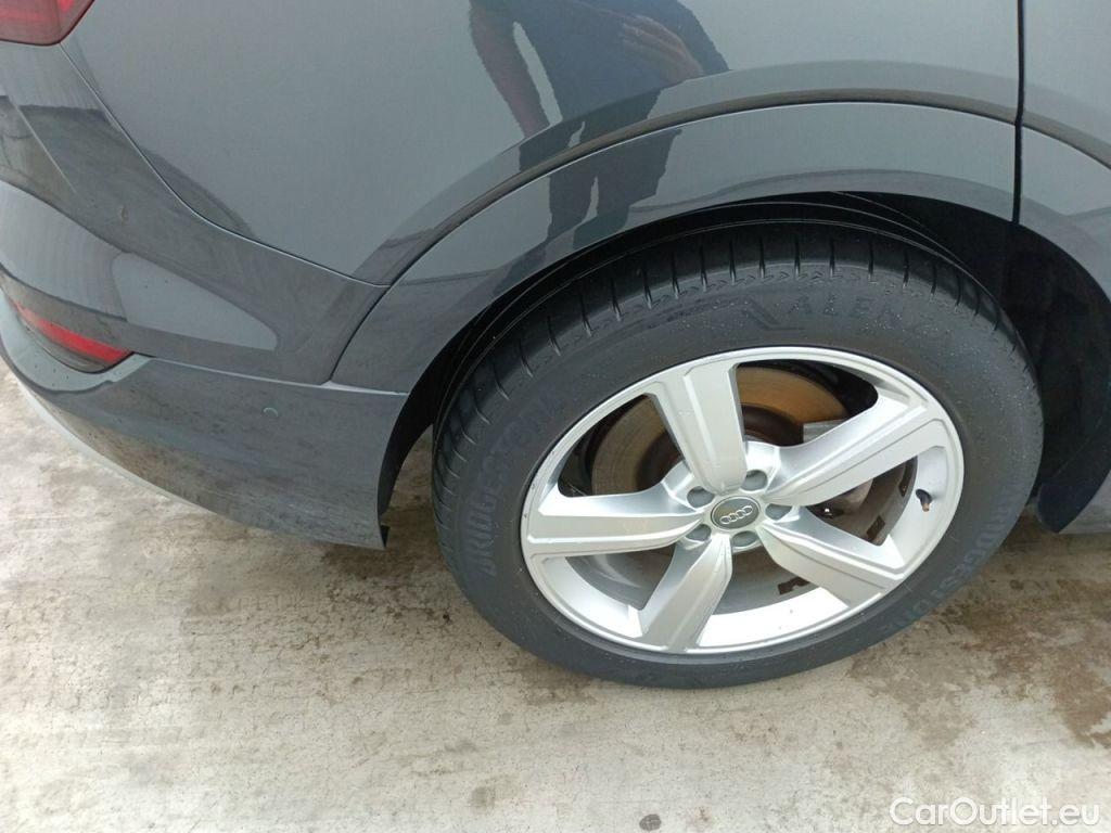 Audi  E-TRON Audi  55 Quattro Advanced 5d #81