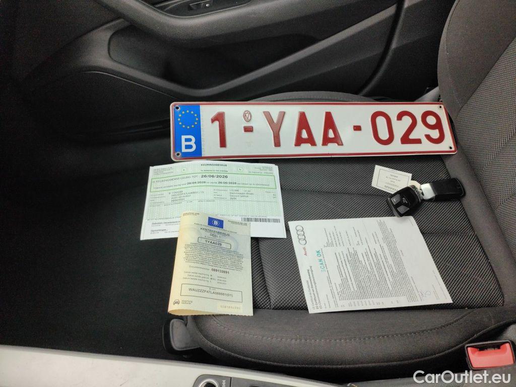 Audi  A4 Audi  Avant 2.0 30 TDi 100kW S tronic Business Ed 5d #4