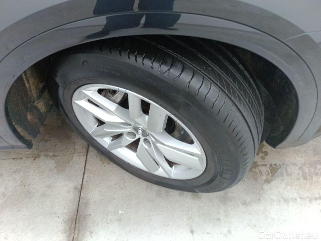 Audi  Q5 Audi  Sport 55 TFSi e S tronic quattro 5d #17