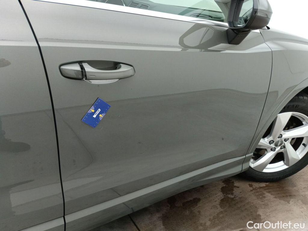 Audi  Q3 Audi  35 TDI S tronic Advanced Business Editio 5d #19