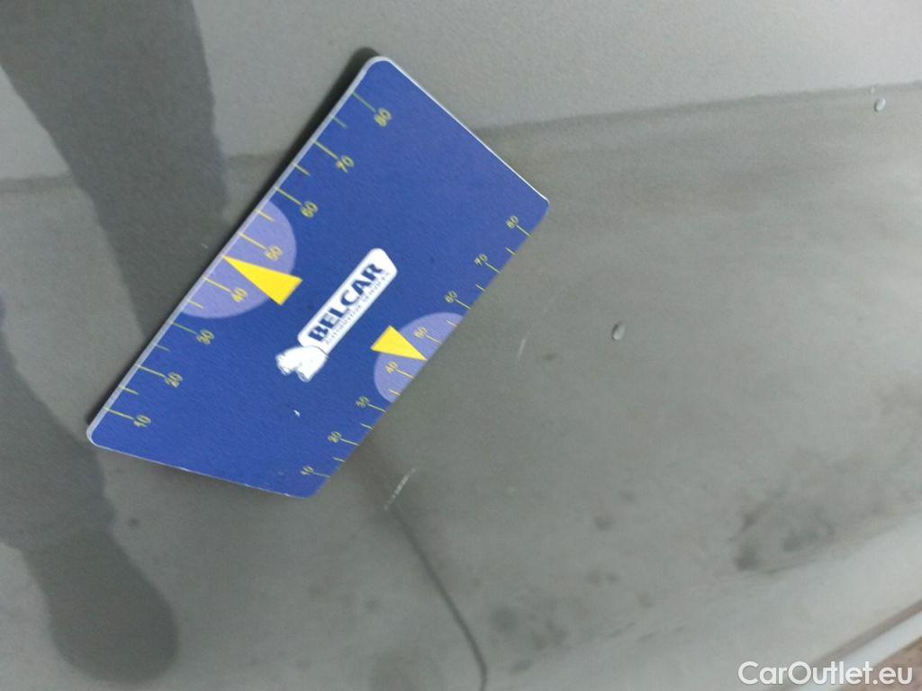 Audi  Q3 Audi  35 TDI S tronic Advanced Business Editio 5d #20