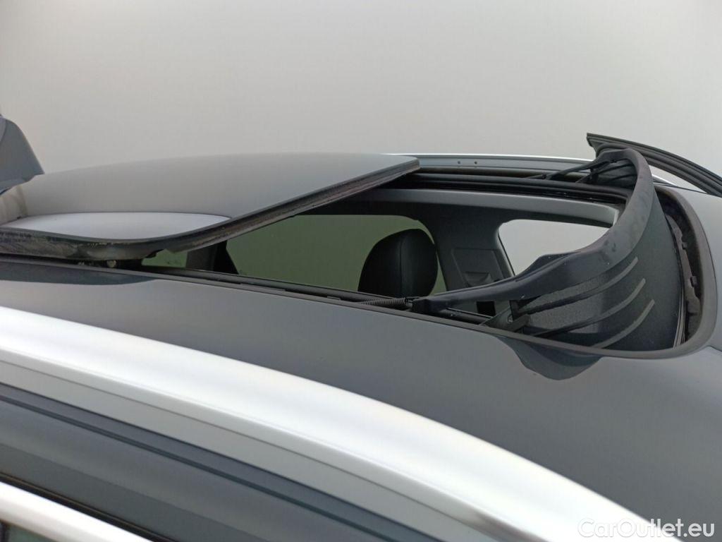 Audi  E-TRON Audi  55 Quattro Advanced 5d #22