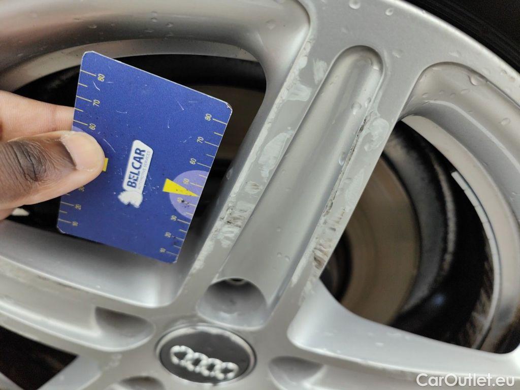 Audi  A4 Audi  Avant 2.0 30 TDi 100kW S tronic Business Ed 5d #52