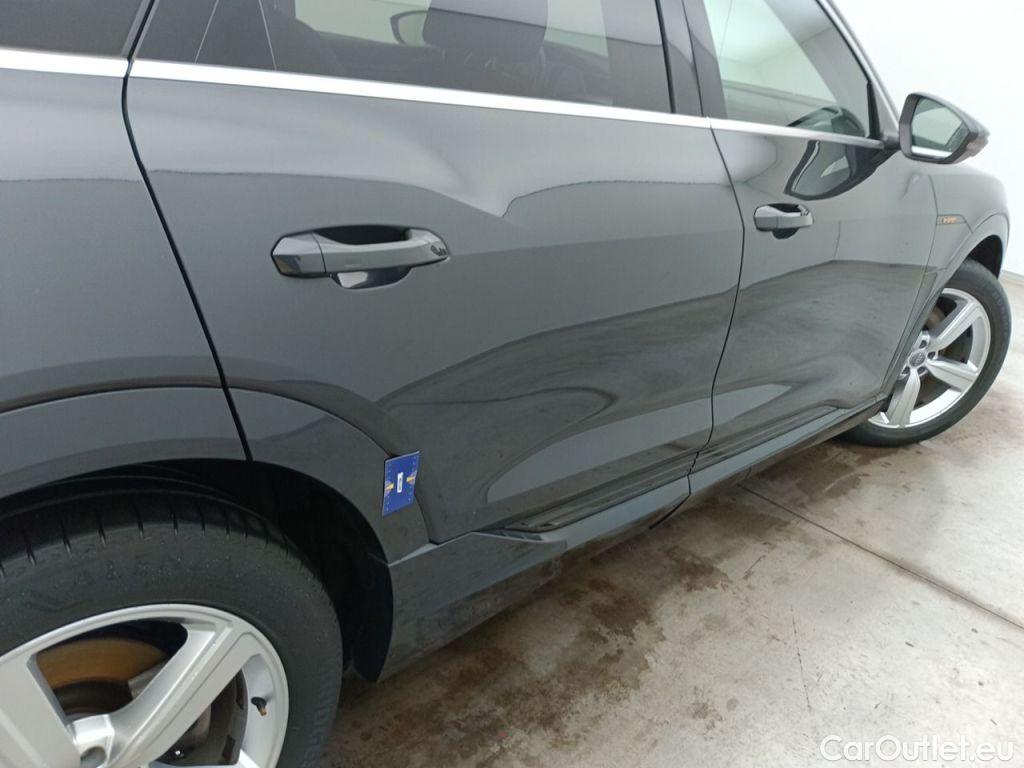 Audi  E-TRON Audi  55 Quattro Advanced 5d #39