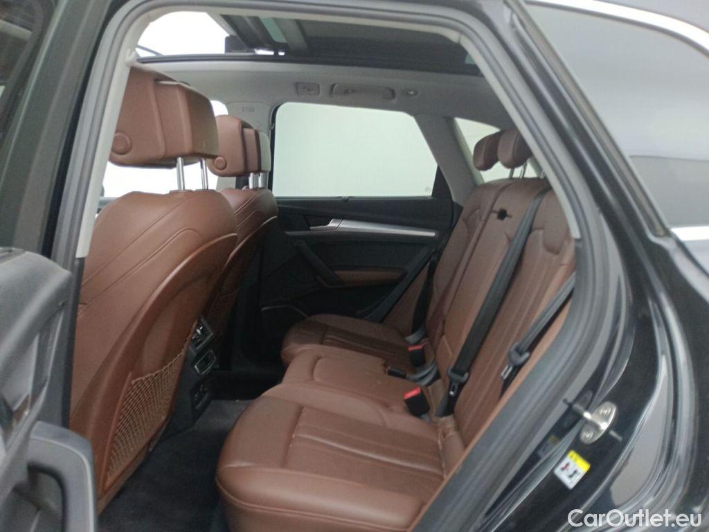 Audi  Q5 Audi  Sport 55 TFSi e S tronic quattro 5d #10