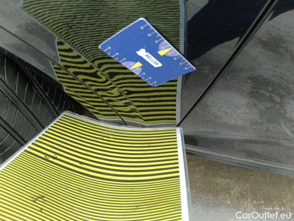 Audi  Q5 Audi  Sport 55 TFSi e S tronic quattro 5d #35