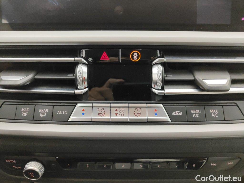 Bmw  Serie 3 BMW 3 Reeks Berline 330e (135 kW) 4d #22