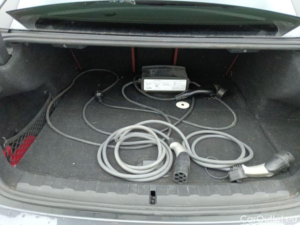 Bmw  Serie 3 BMW 3 Reeks Berline 320e (150 kW) 4d #2