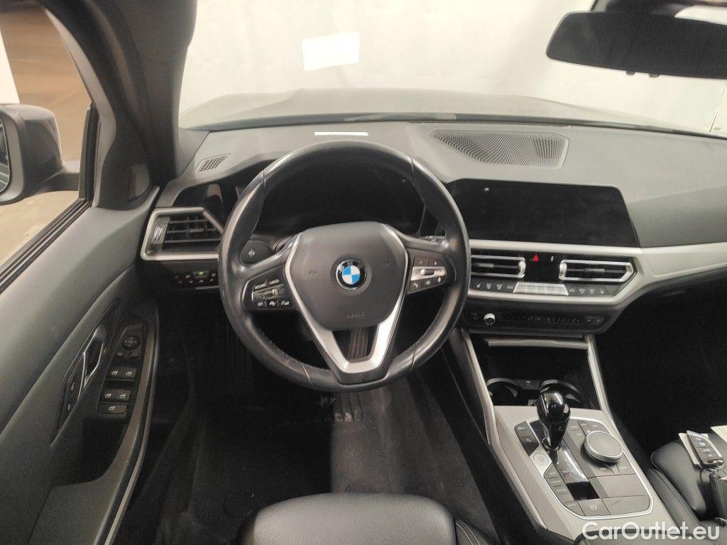 Bmw  Serie 3 BMW 3 Reeks Touring 318dA (100 kW) 5d #9