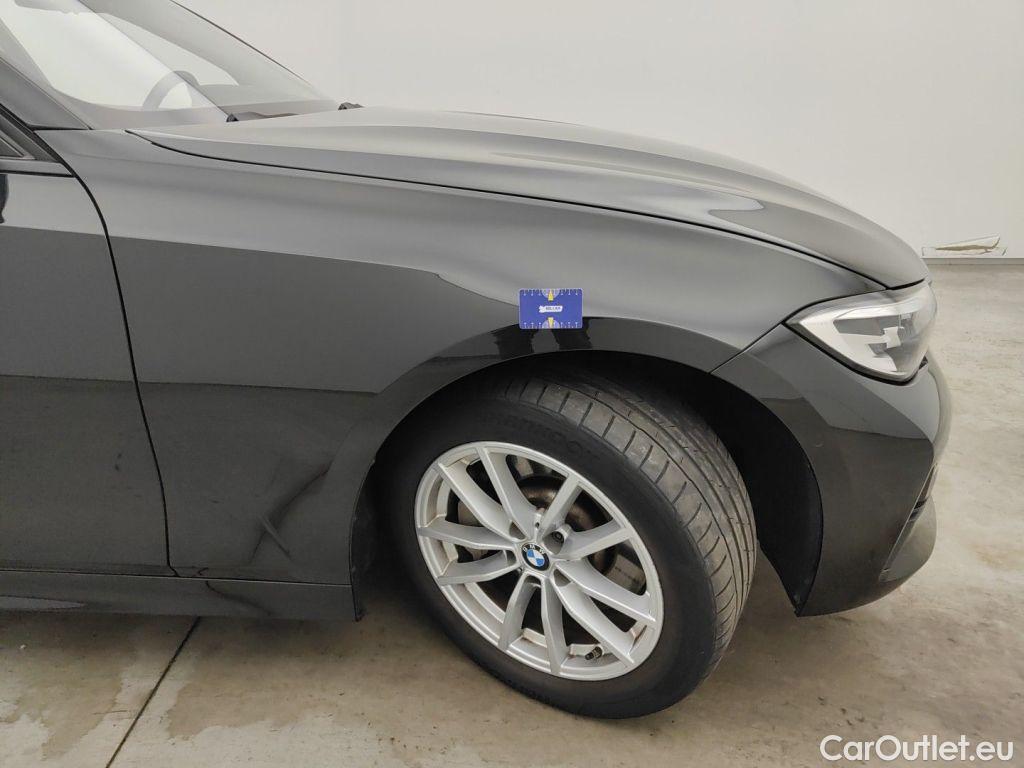 Bmw  Serie 3 BMW 3 Reeks Berline 330e (135 kW) 4d #64
