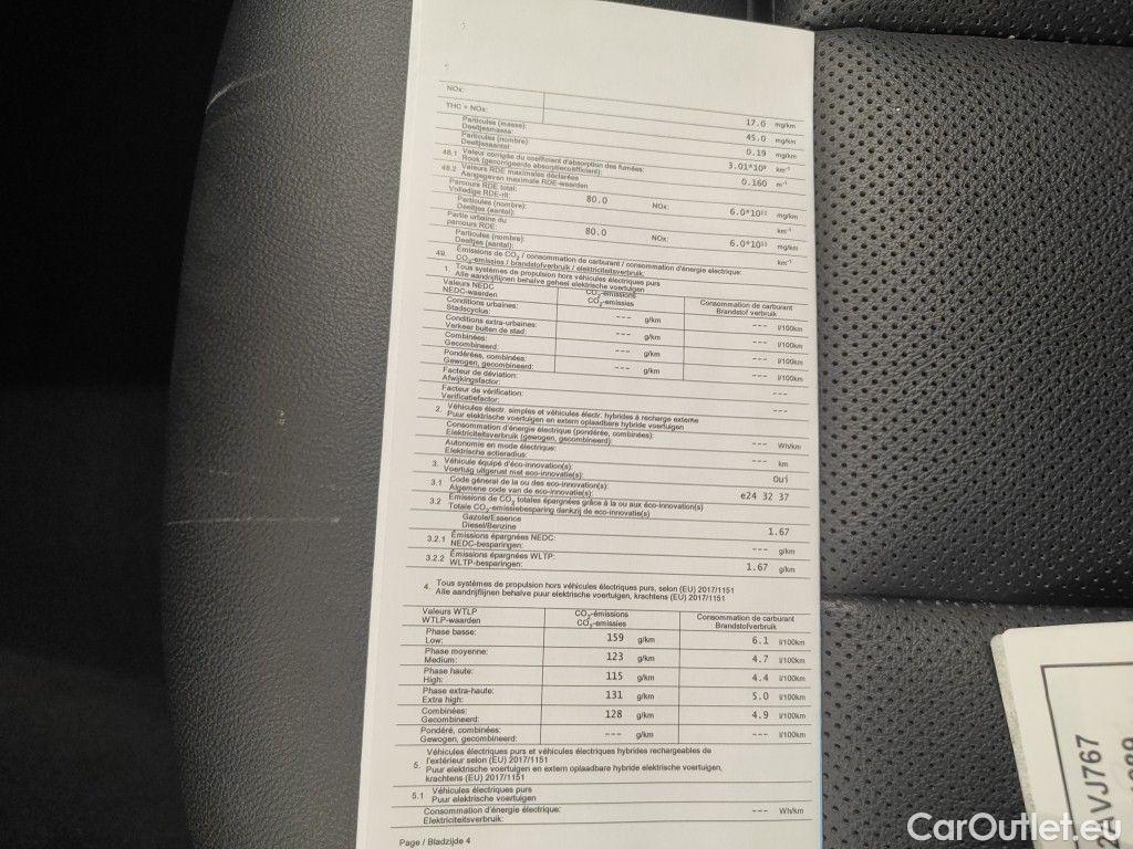 Bmw  Serie 3 BMW 3 Reeks Touring 318dA (100 kW) 5d #12