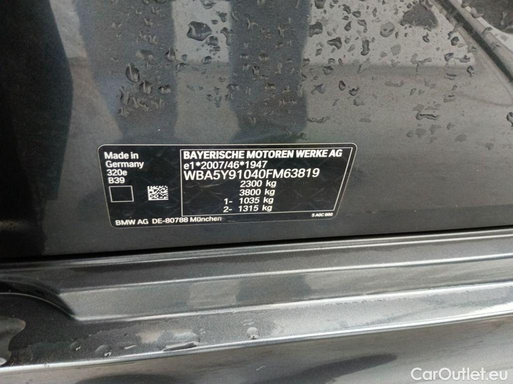 Bmw  Serie 3 BMW 3 Reeks Berline 320e (150 kW) 4d #6