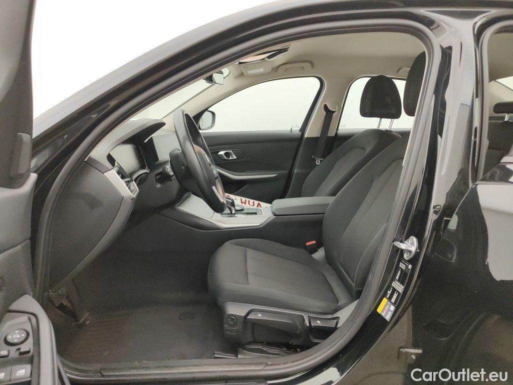 Bmw  Serie 3 BMW 3 Reeks Berline 330e (135 kW) 4d #3