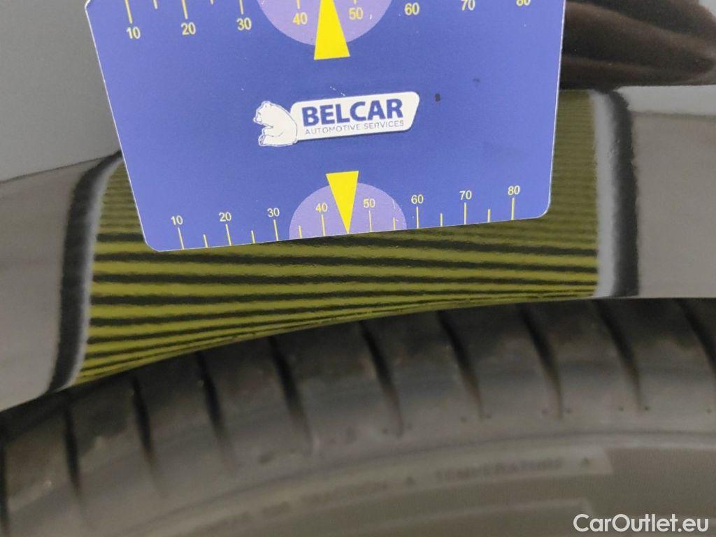 Bmw  Serie 3 BMW 3 Reeks Berline 330e (135 kW) 4d #51