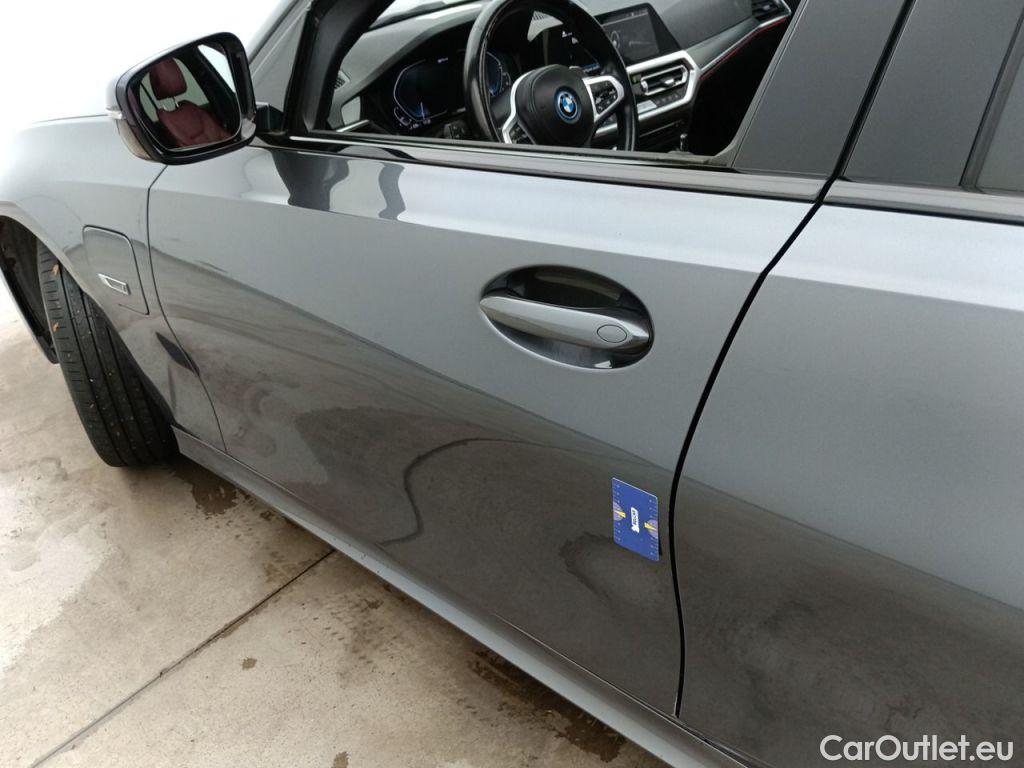 Bmw  Serie 3 BMW 3 Reeks Berline 320e (150 kW) 4d #18