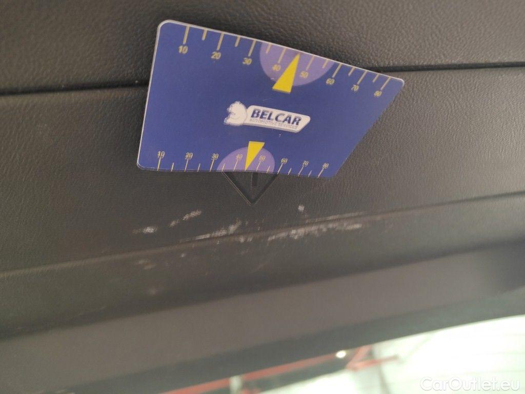 Bmw  Serie 3 BMW 3 Reeks Touring 318dA (100 kW) 5d #59