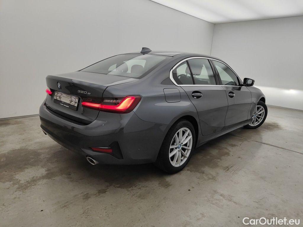 Bmw  Serie 3 BMW 3 Reeks Berline 320e (150 kW) 4d #2