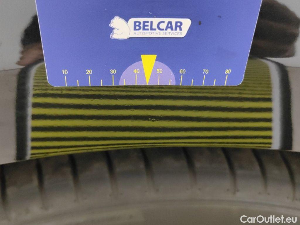 Bmw  Serie 3 BMW 3 Reeks Berline 330e (135 kW) 4d #52