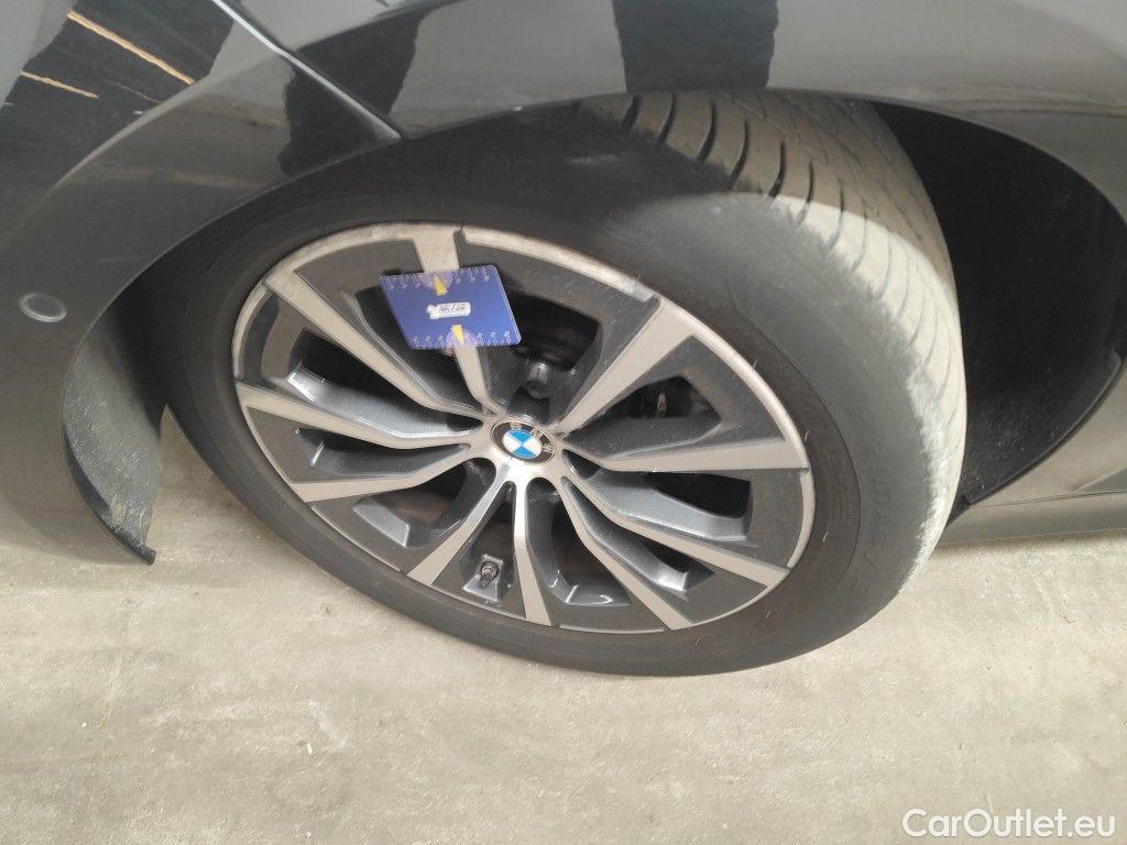 Bmw  Serie 3 BMW 3 Reeks Touring 318dA (100 kW) 5d #51